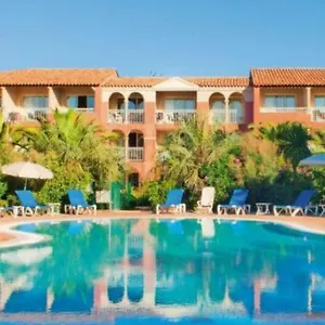 entre-mer-et-piscine.fr-provencehotel.com/